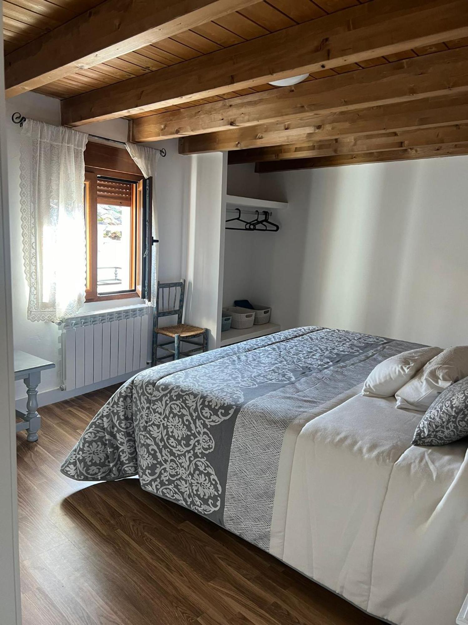 La Golondrina Apartman Candeleda Kültér fotó